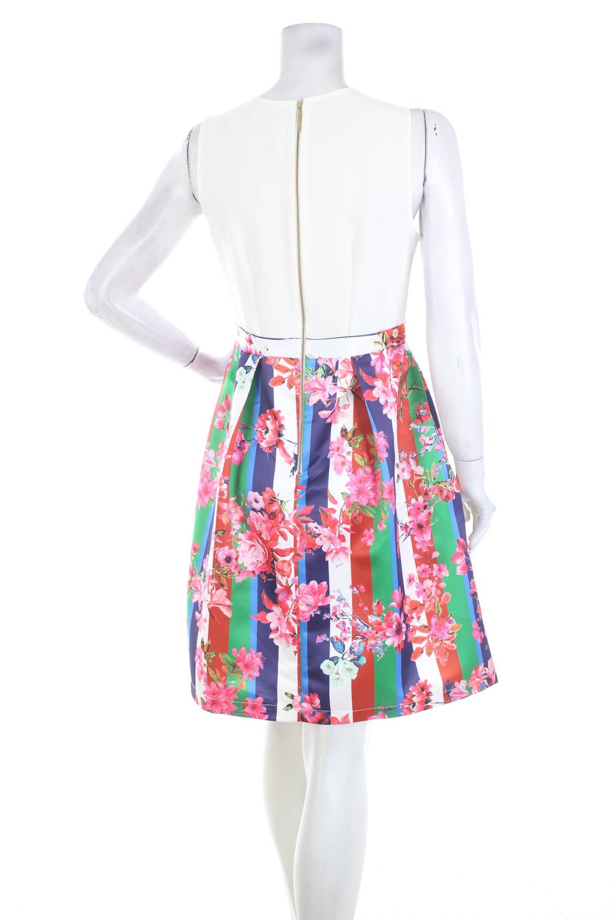 Φορέματα Closet London2