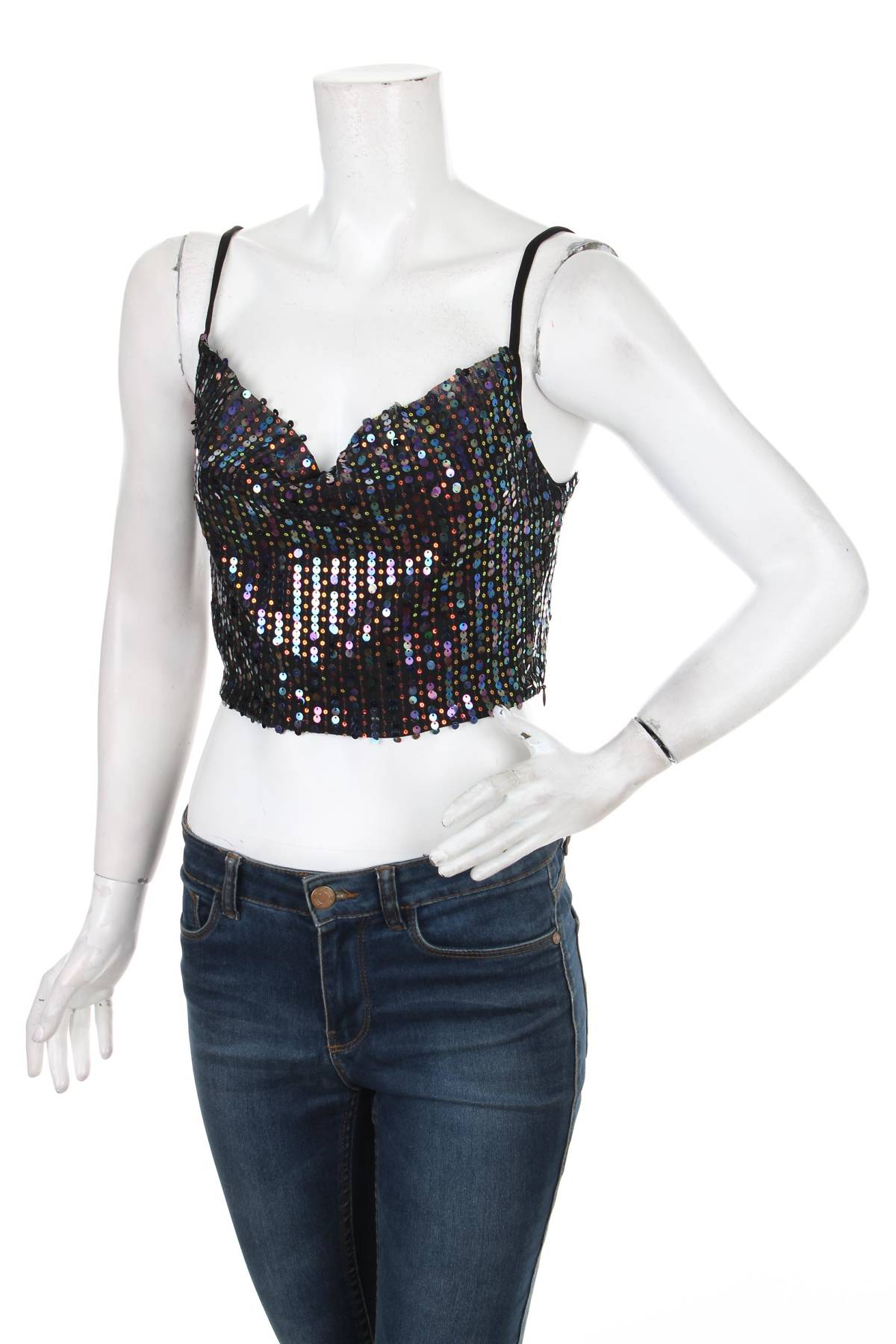 Бюстие Boohoo1 - Contour.bg Бюстие Boohoo1