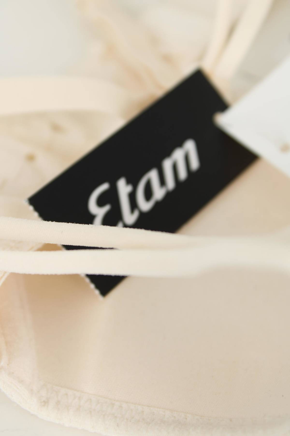 Сутиен Etam3