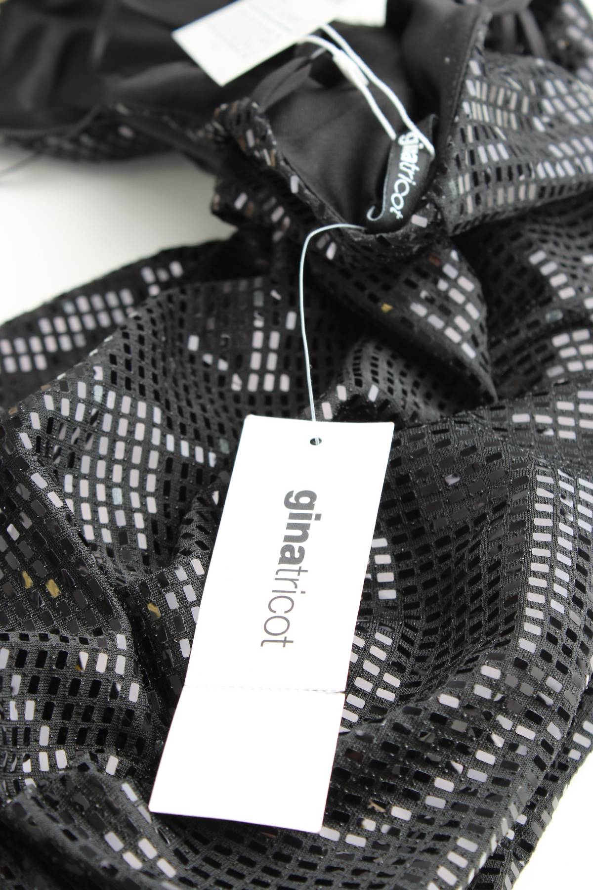 Φορέματα Gina Tricot3