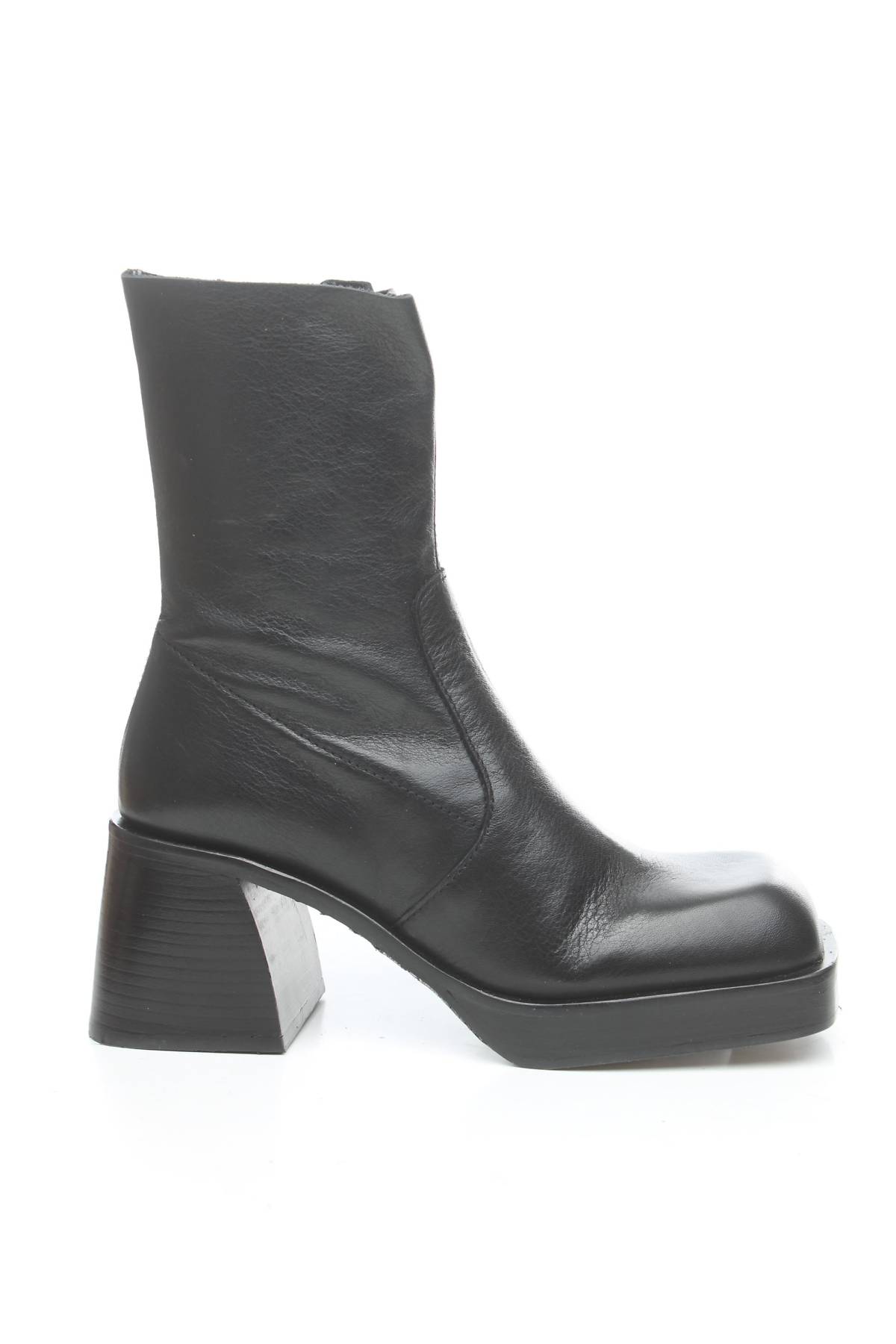 Γυναικεία μποτάκια Jonak1