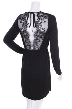 Рокля Gina Tricot2 - Contour.bg Рокля Gina Tricot2