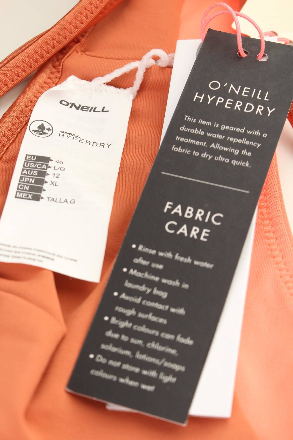 Бански горнище O'Neill3 - Contour.bg Бански горнище O'Neill3
