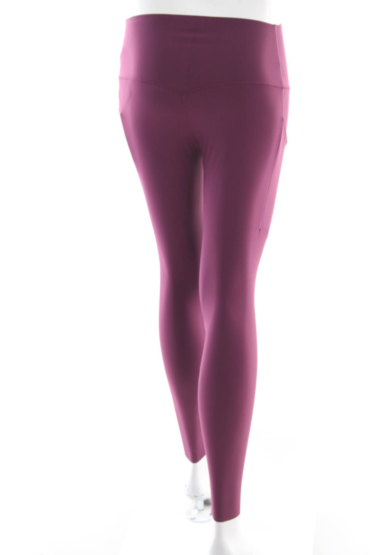 Дамски спортен клин Nike2 - Contour.bg Дамски спортен клин Nike2
