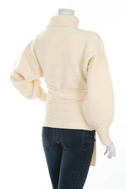 Дамско поло Michelle Keegan2