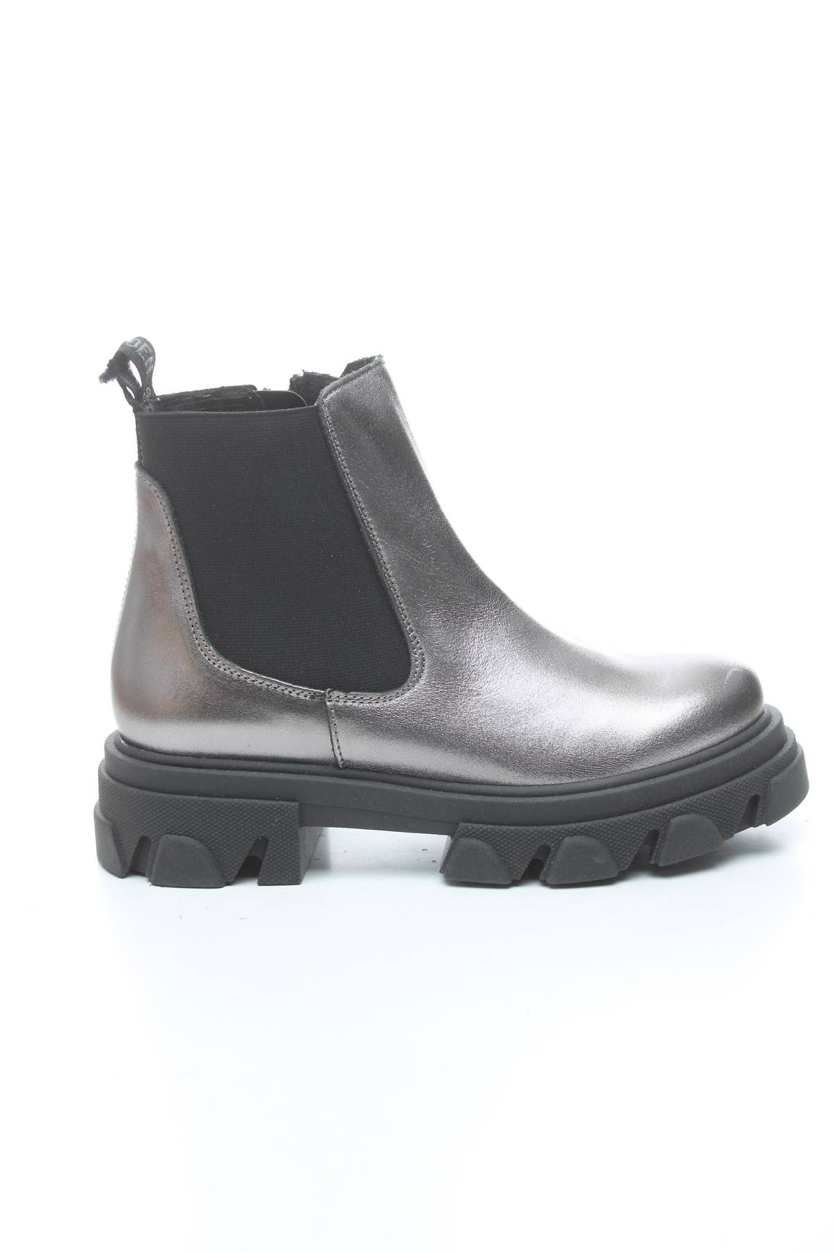 Παιδικά παπούτσια Steve Madden1