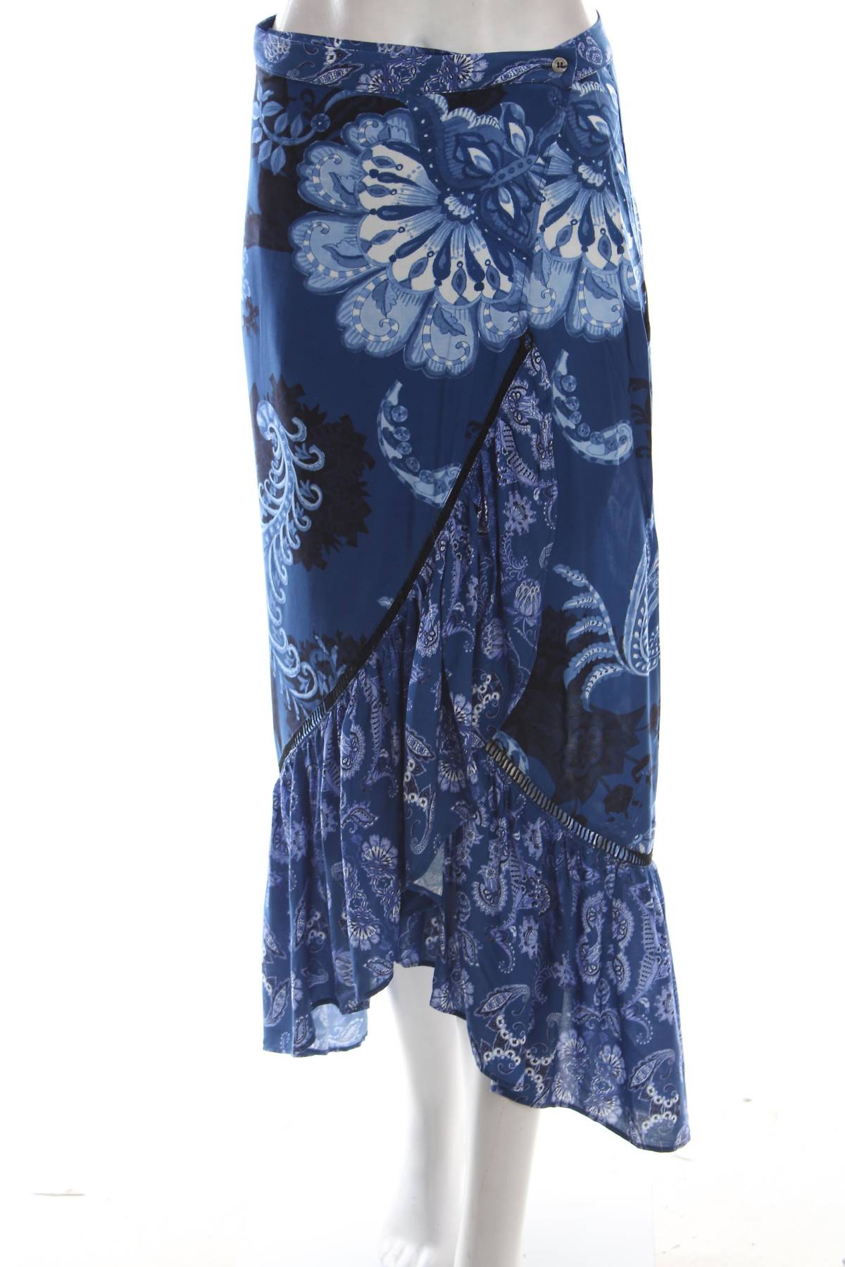 Пола Desigual1 - Contour.bg Пола Desigual1