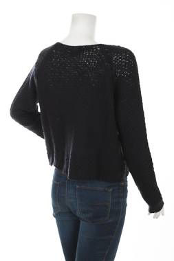 Γυναικείο πουλόβερ B. K.2