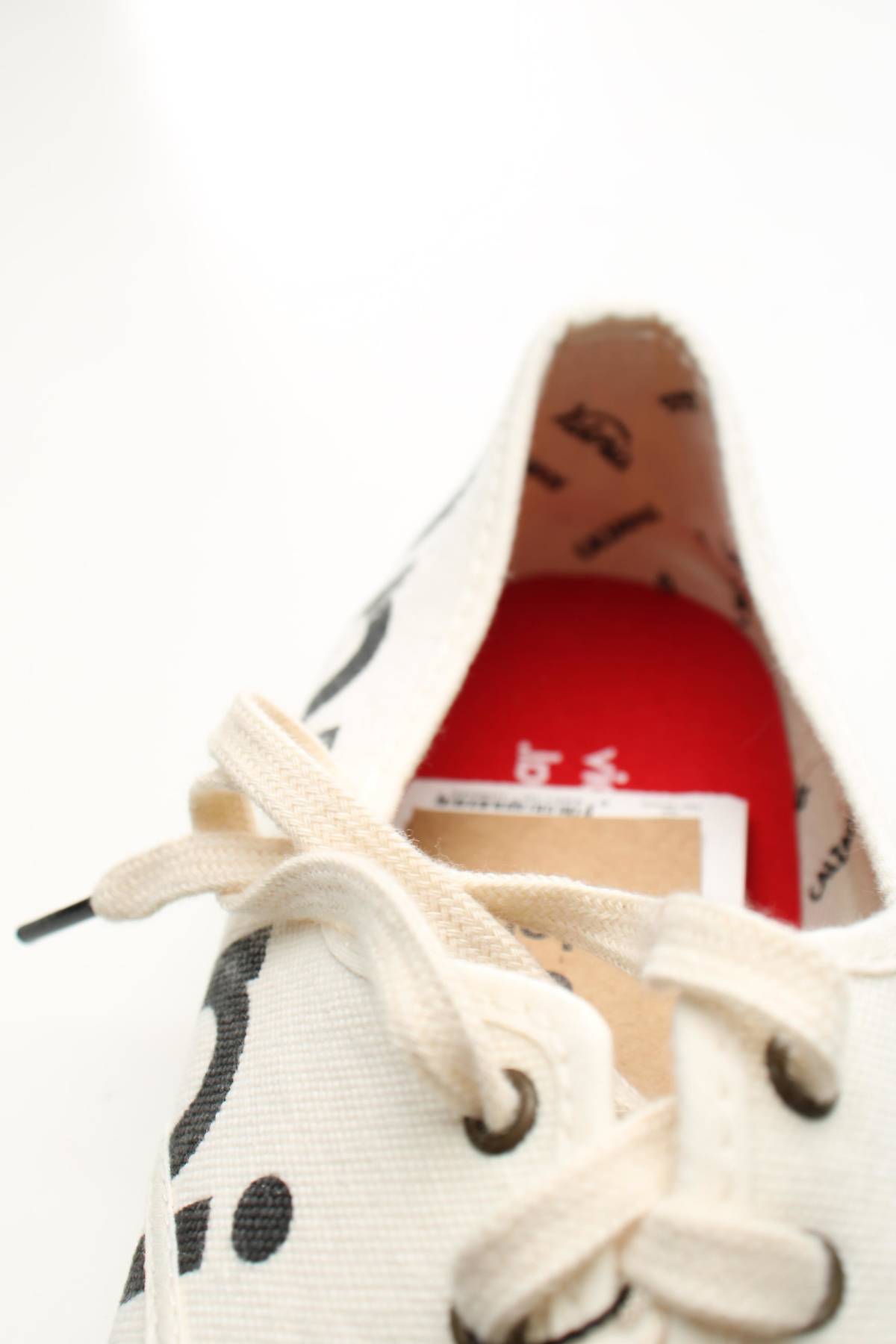 Sneakers Desigual x Victoria5 - Contourshop.gr Sneakers Desigual x Victoria5