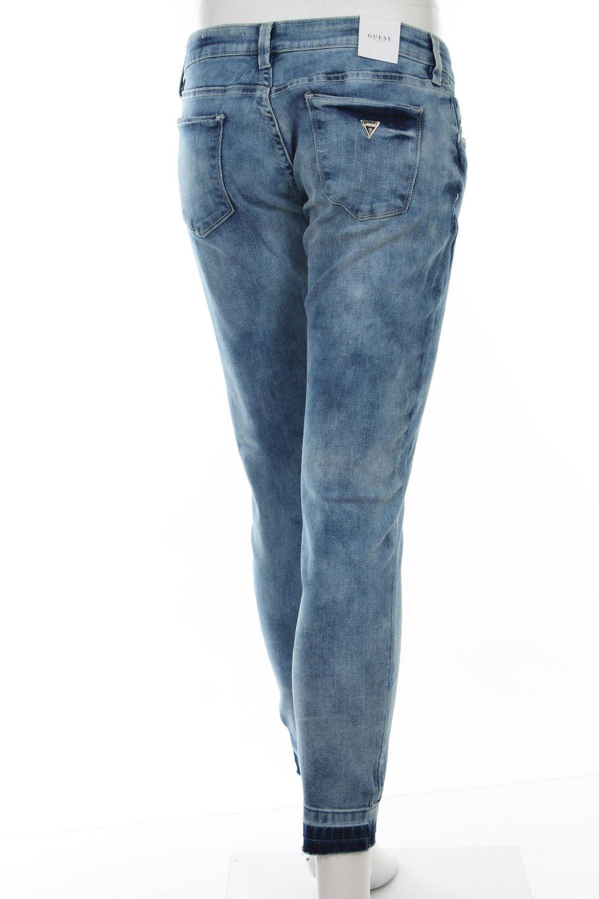 Дамски дънки Guess2 - Contour.bg Дамски дънки Guess2