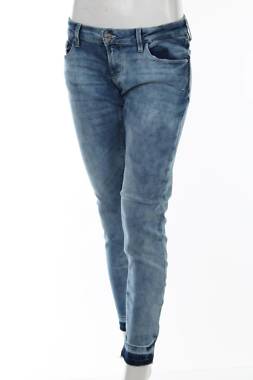 Дамски дънки Guess1