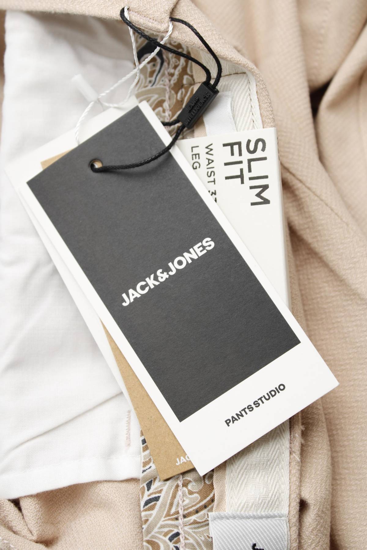 Мъжки панталон Jack & Jones3