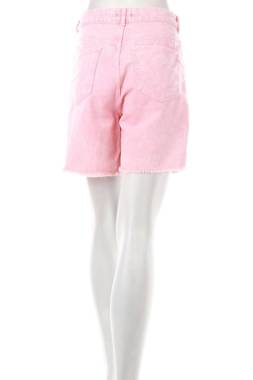 Дамски къси дънки Boohoo2 - Contour.bg Дамски къси дънки Boohoo2
