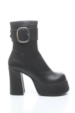 Дамски боти Steve Madden1