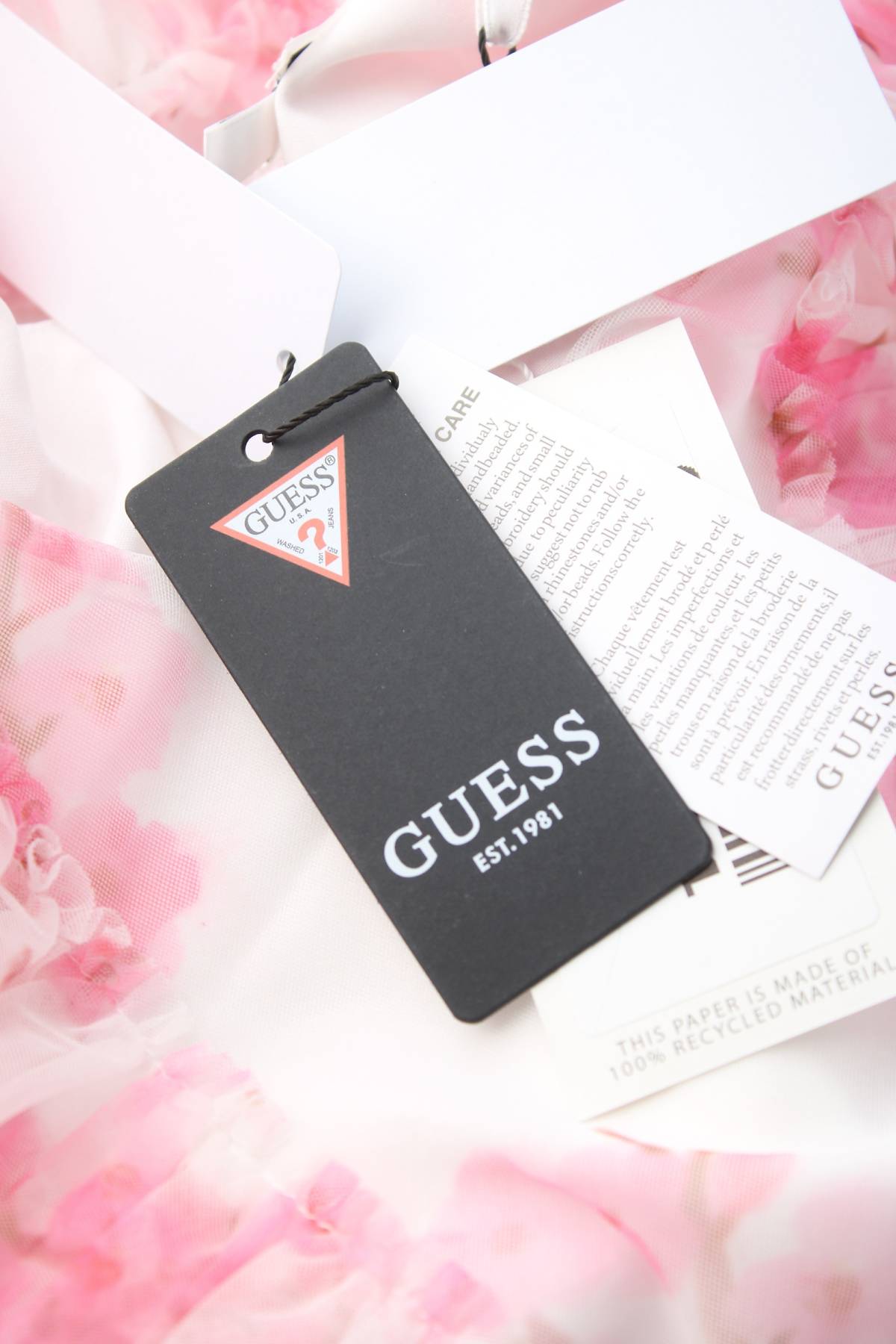 Παιδικό φόρεμα Guess3