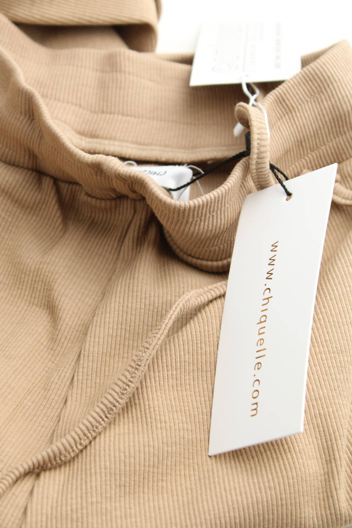 Γυναικείο παντελόνι Chiquelle3