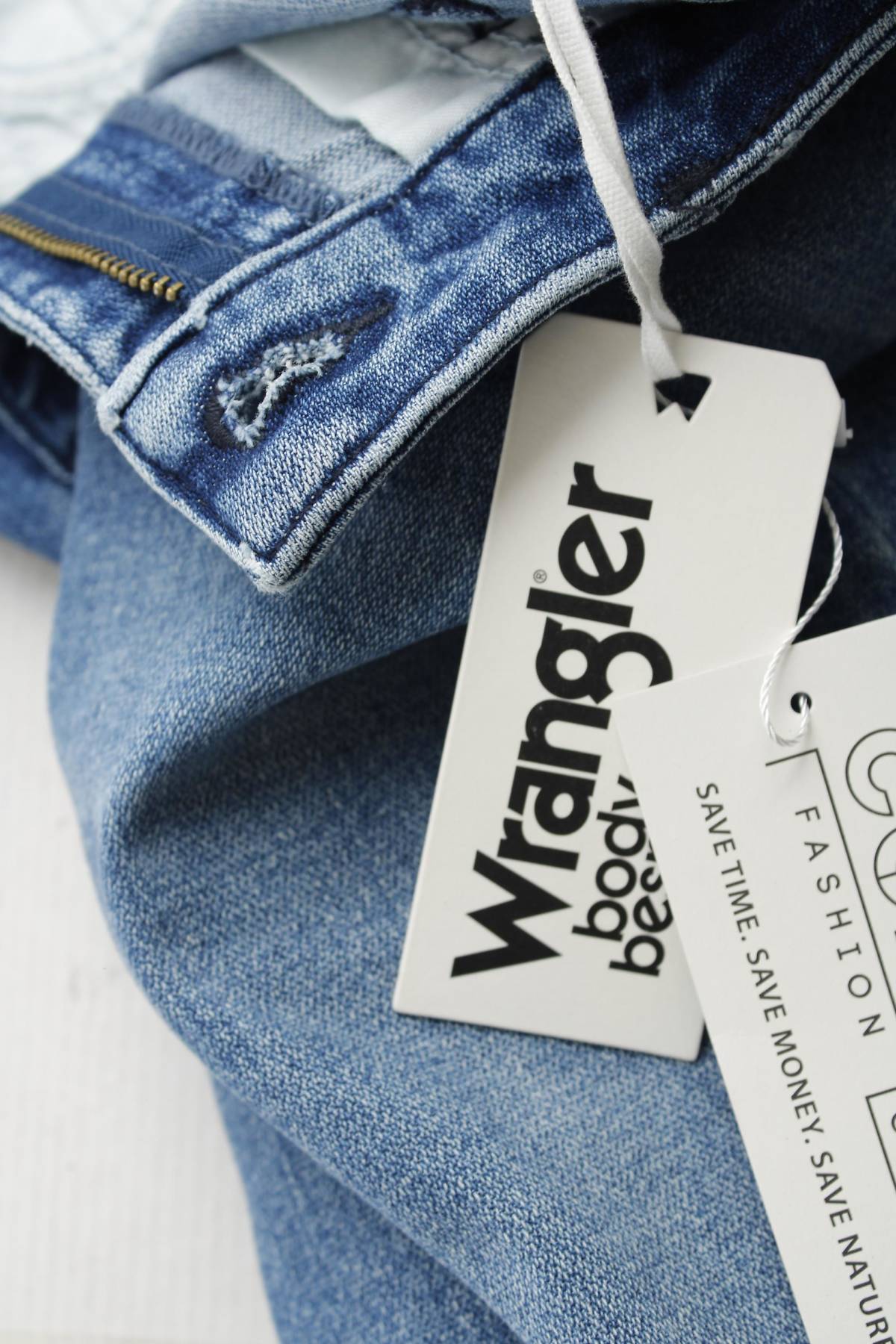 Дамски дънки Wrangler3 - Contour.bg Дамски дънки Wrangler3