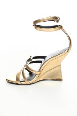 Сандали Patrizia Pepe2