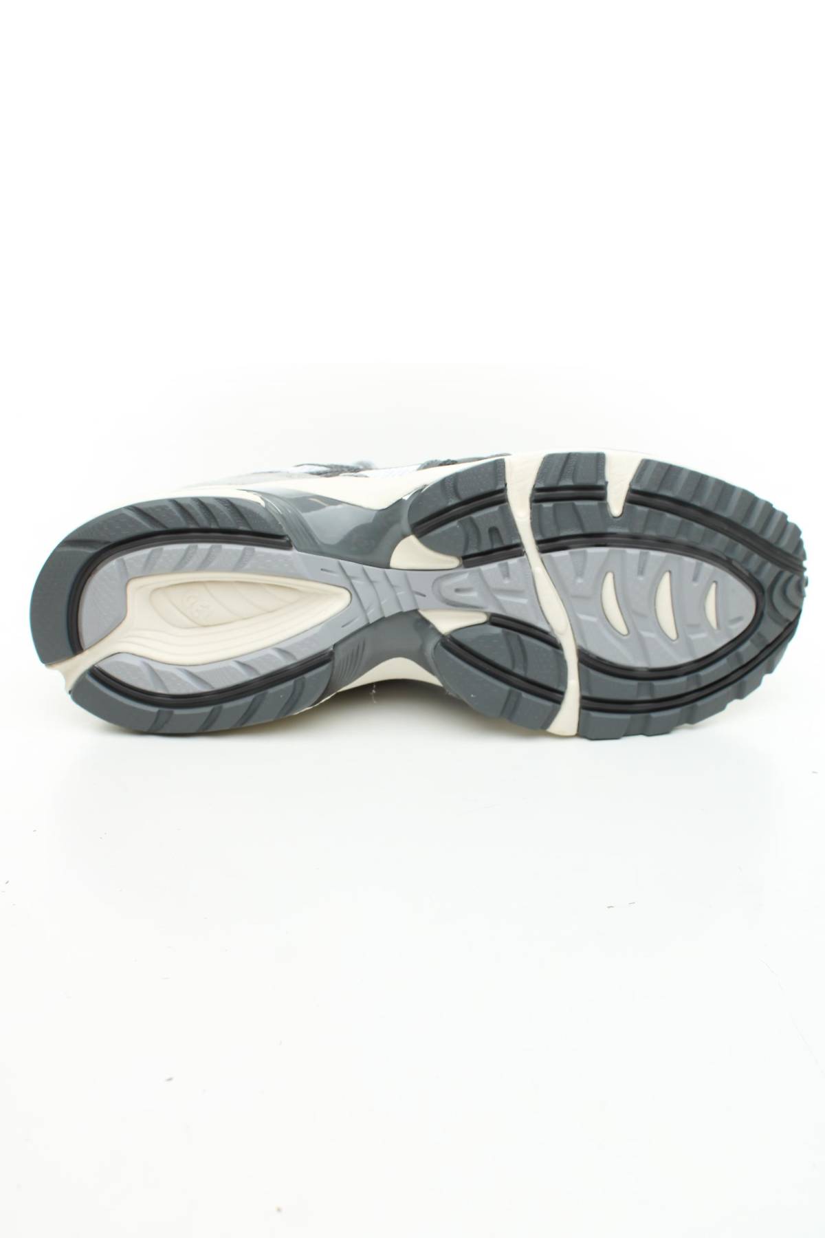 Маратонки Asics4 - Contour.bg Маратонки Asics4