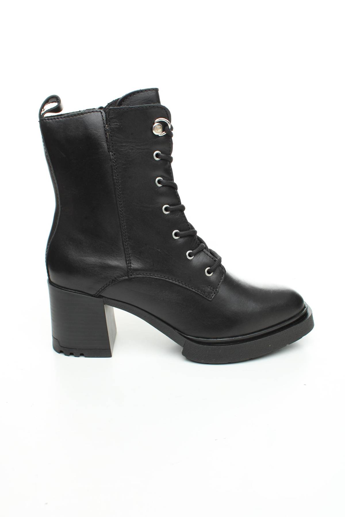 Дамски боти Tamaris1 - Contour.bg Дамски боти Tamaris1