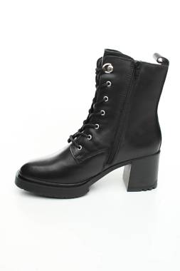 Дамски боти Tamaris2 - Contour.bg Дамски боти Tamaris2