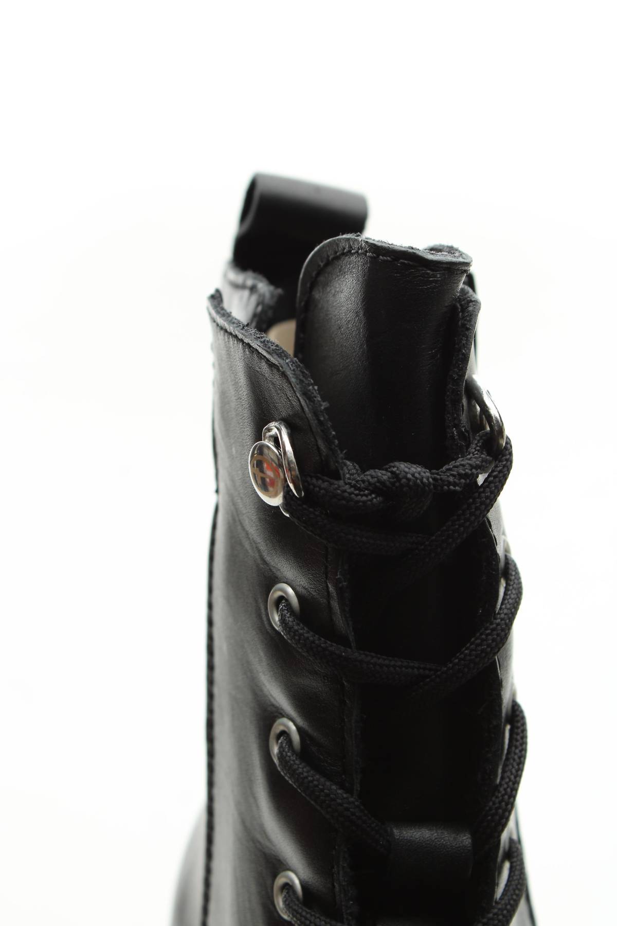 Дамски боти Tamaris5 - Contour.bg Дамски боти Tamaris5