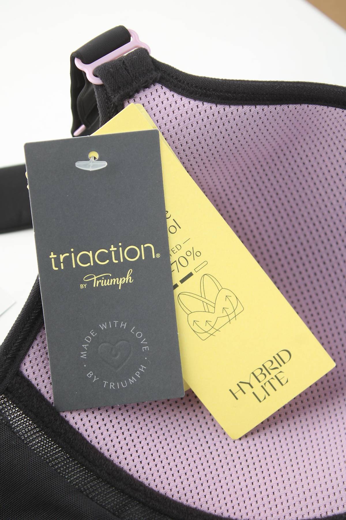 Спортен сутиен Triumph Triaction3