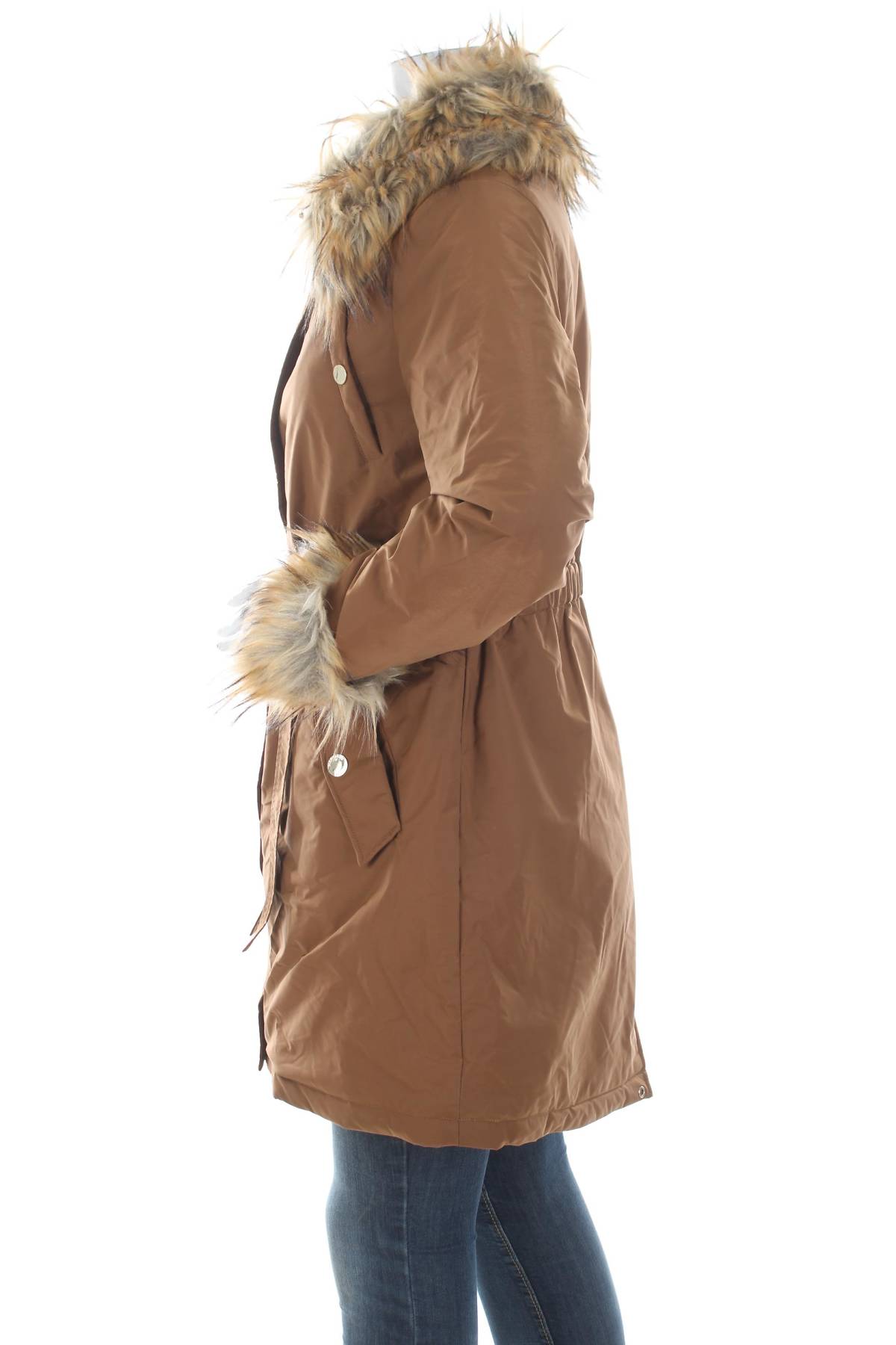 Γυναικείο μπουφάν Guess By Marciano3