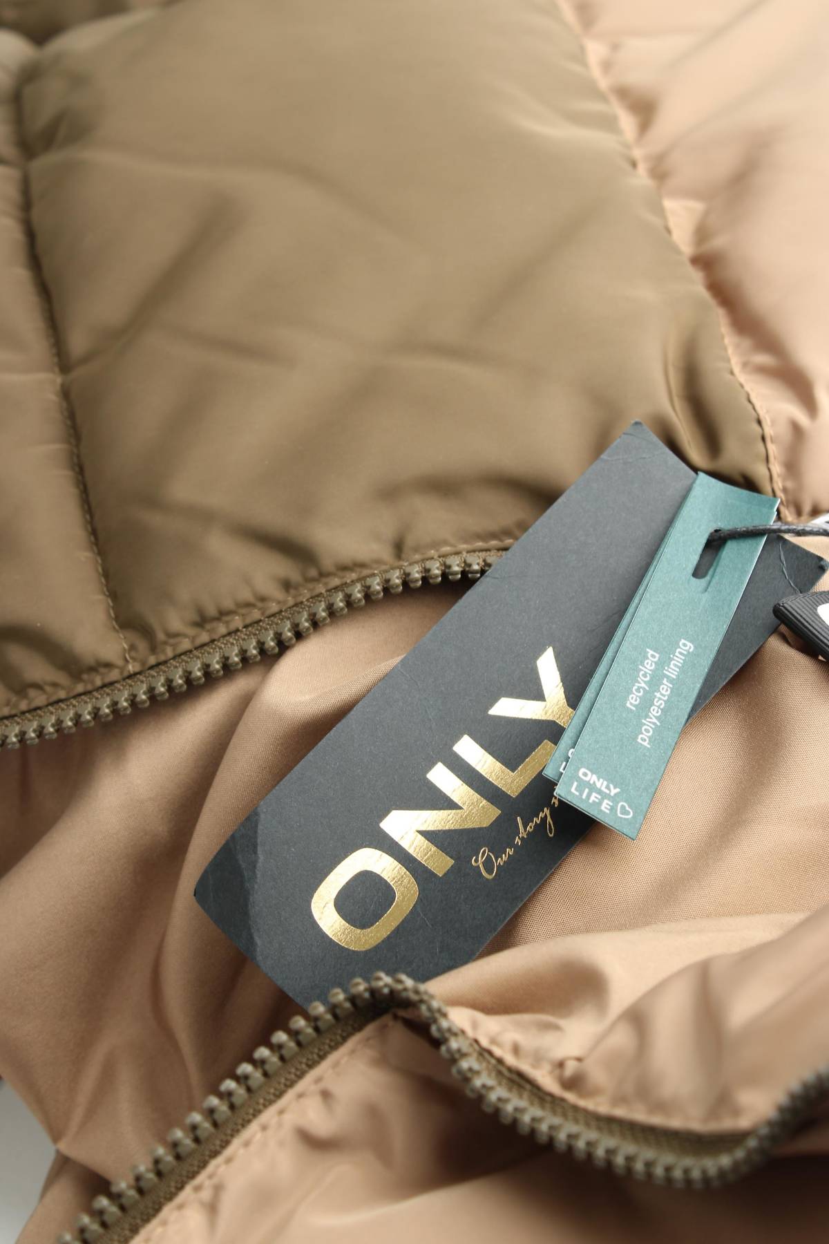 Γυναικείο μπουφάν Only4