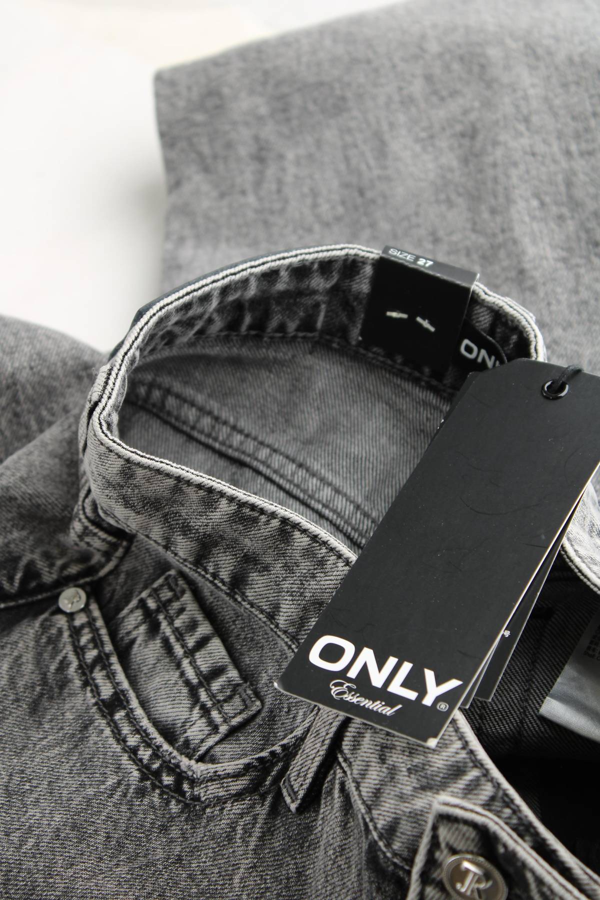 Γυναικεία τζιν Only Essential3