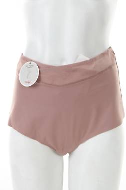 Стягащо бельо Triumph1