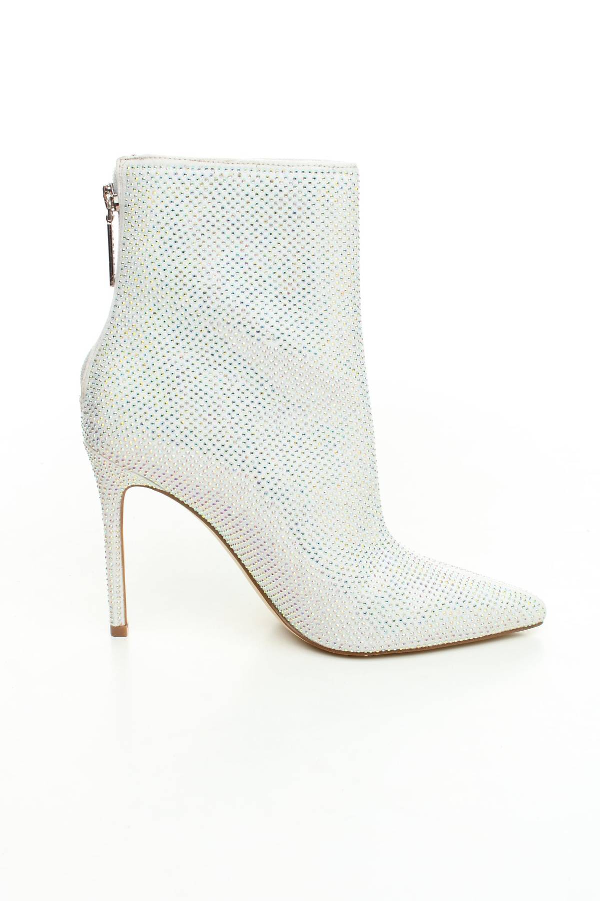 Γυναικεία μποτάκια Guess1