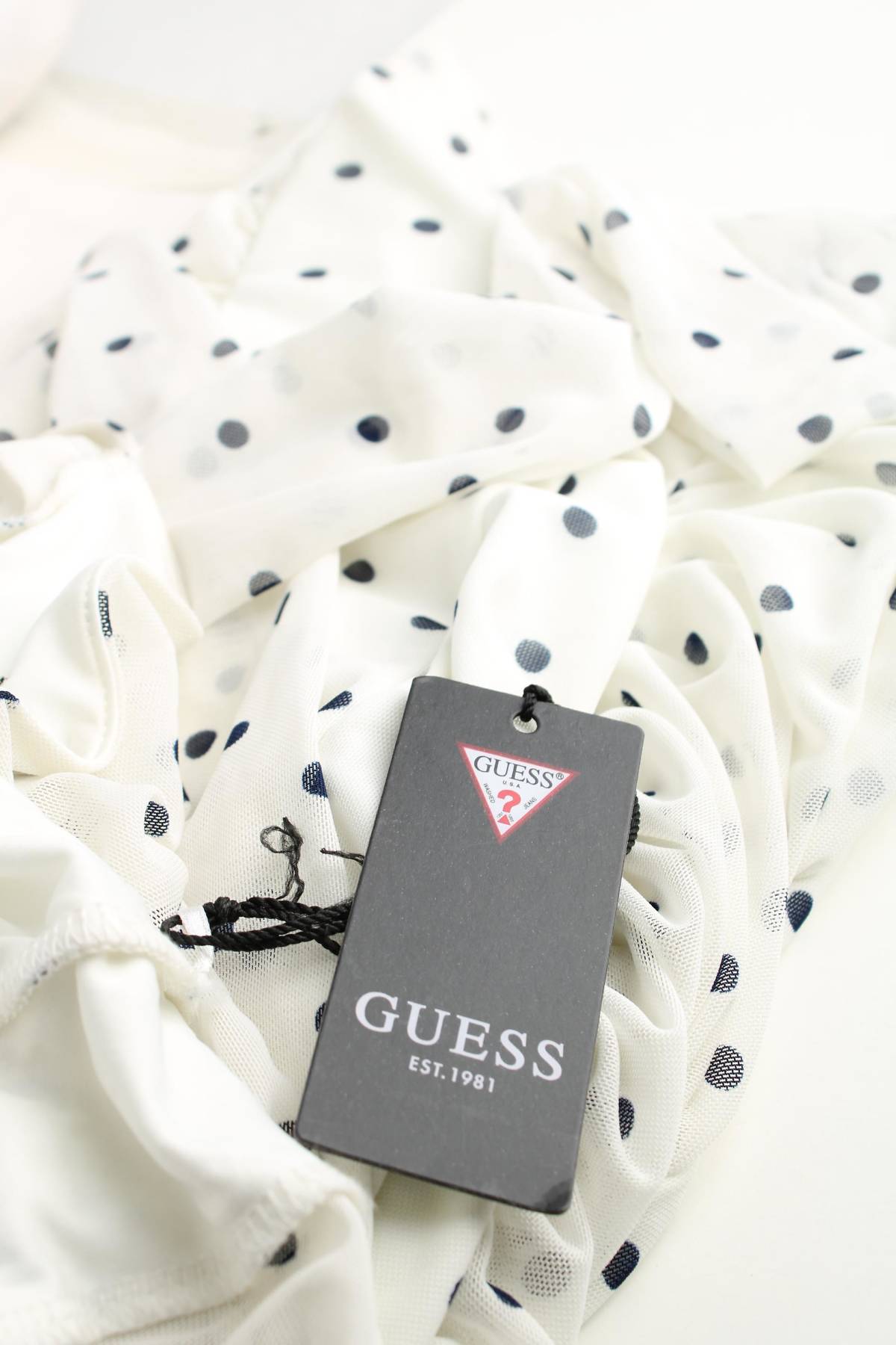 Φορέματα Guess3