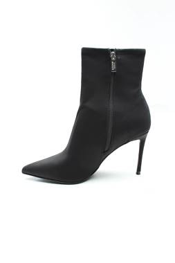 Дамски боти Steve Madden2