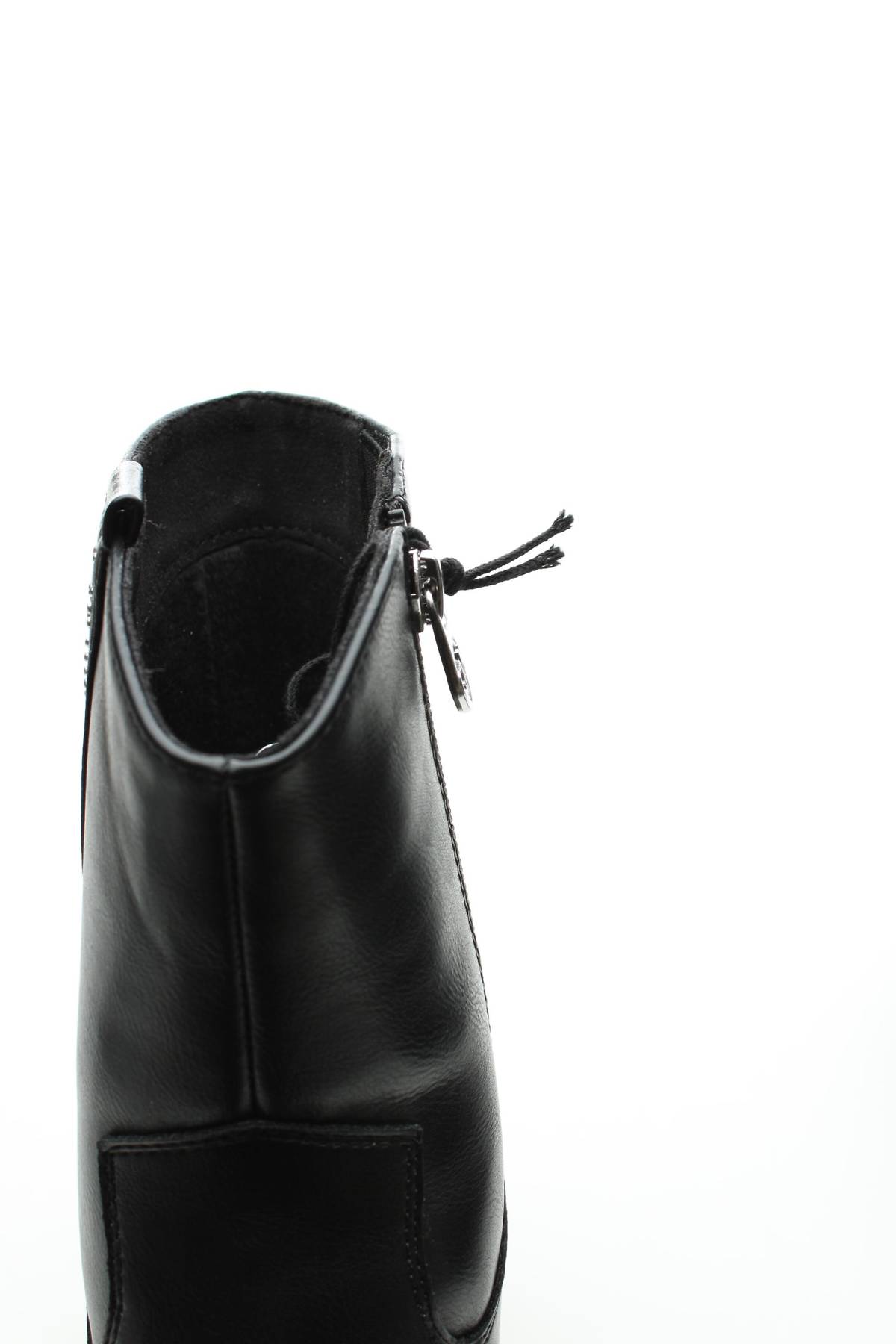 Дамски боти Marco Tozzi5