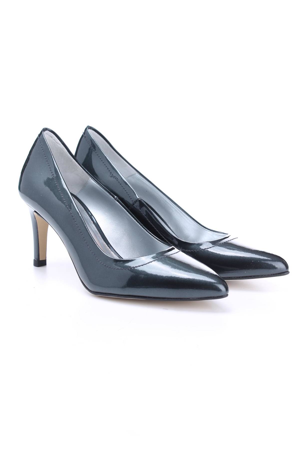 rothys pointed toe
