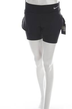 Дамски шорти Nike1