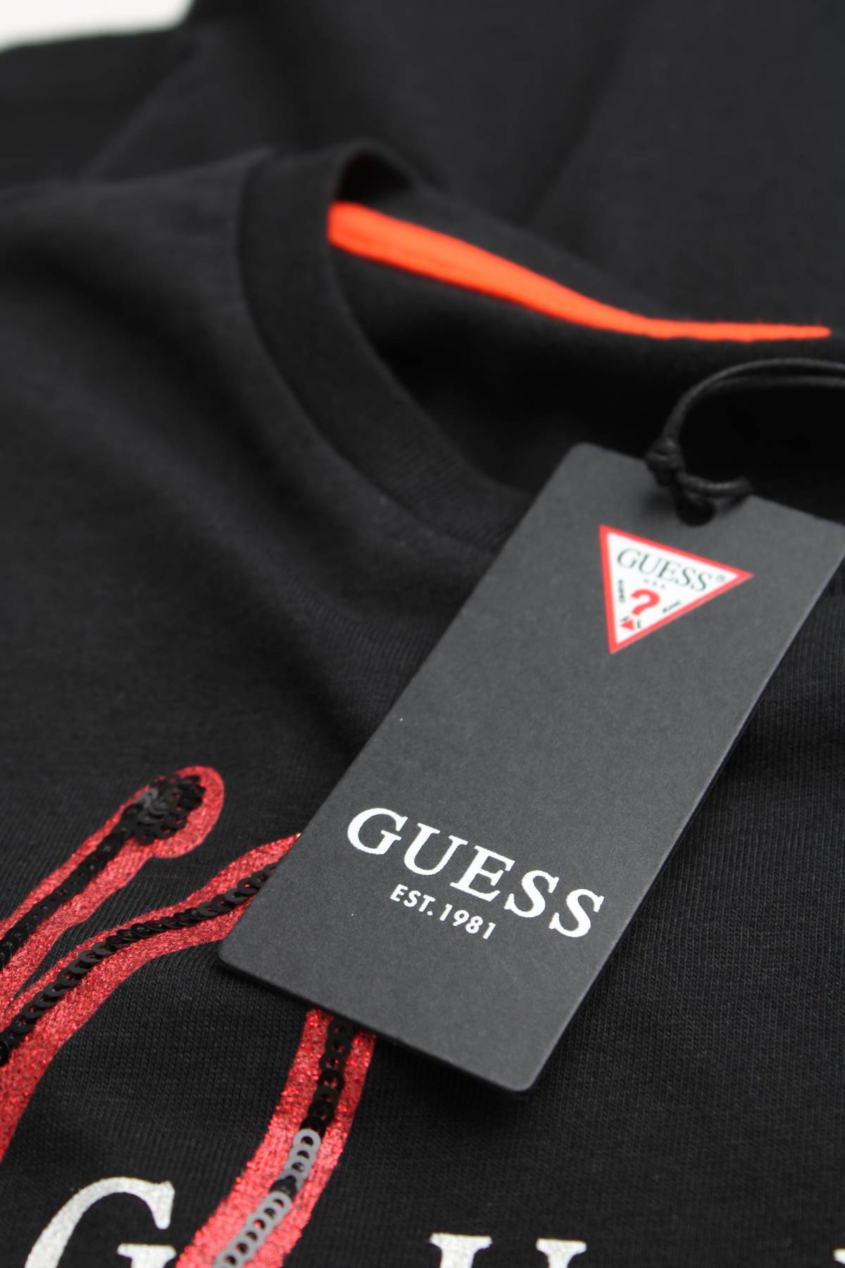 Дамска тениска Guess3 - Contour.bg Дамска тениска Guess3