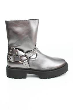 Дамски боти Steve Madden1