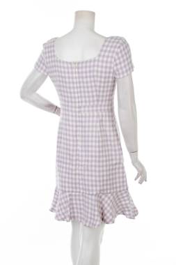 Φορέματα Guess2