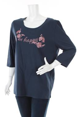 Домашно облекло Triumph1