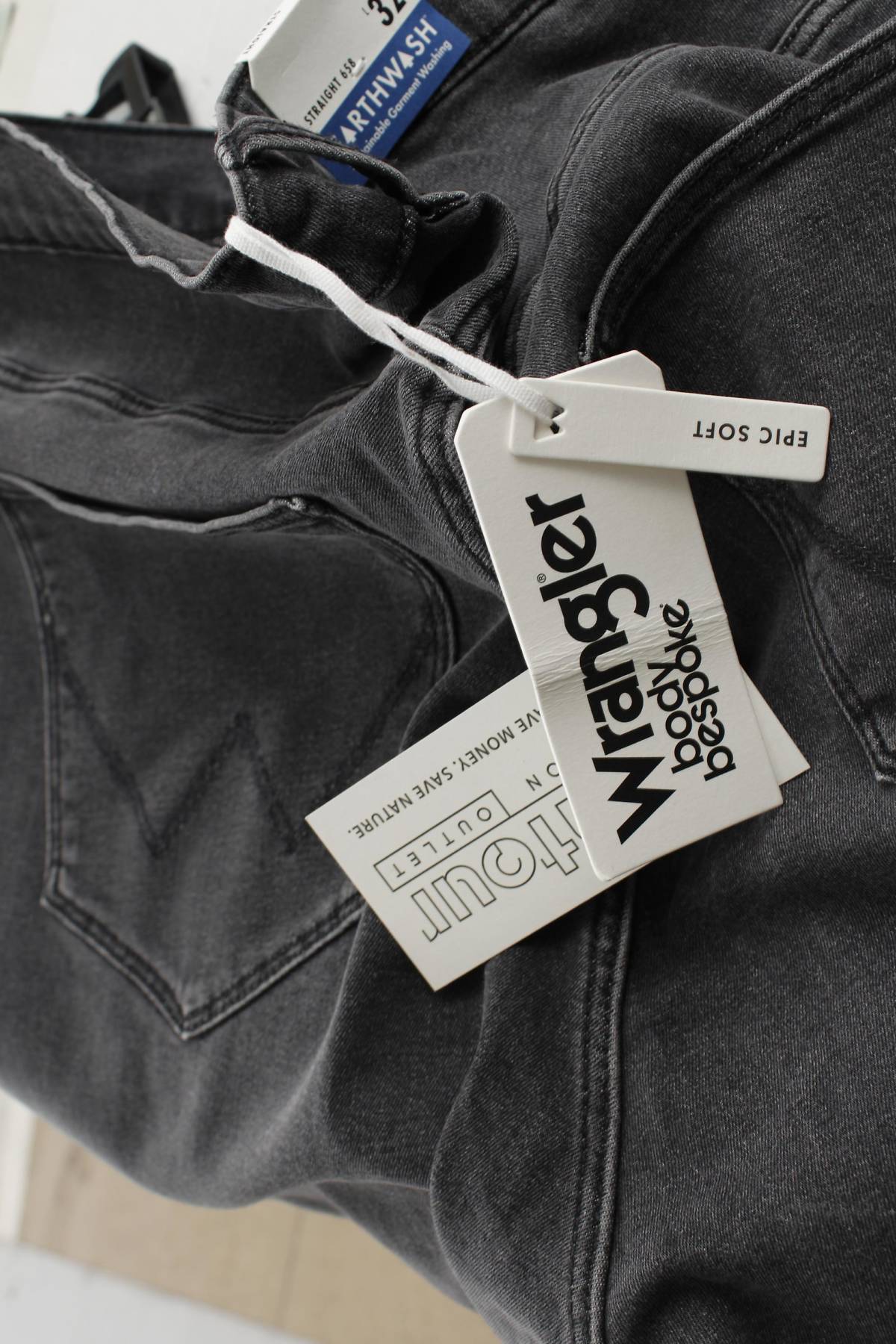Дамски дънки Wrangler3 - Contour.bg Дамски дънки Wrangler3