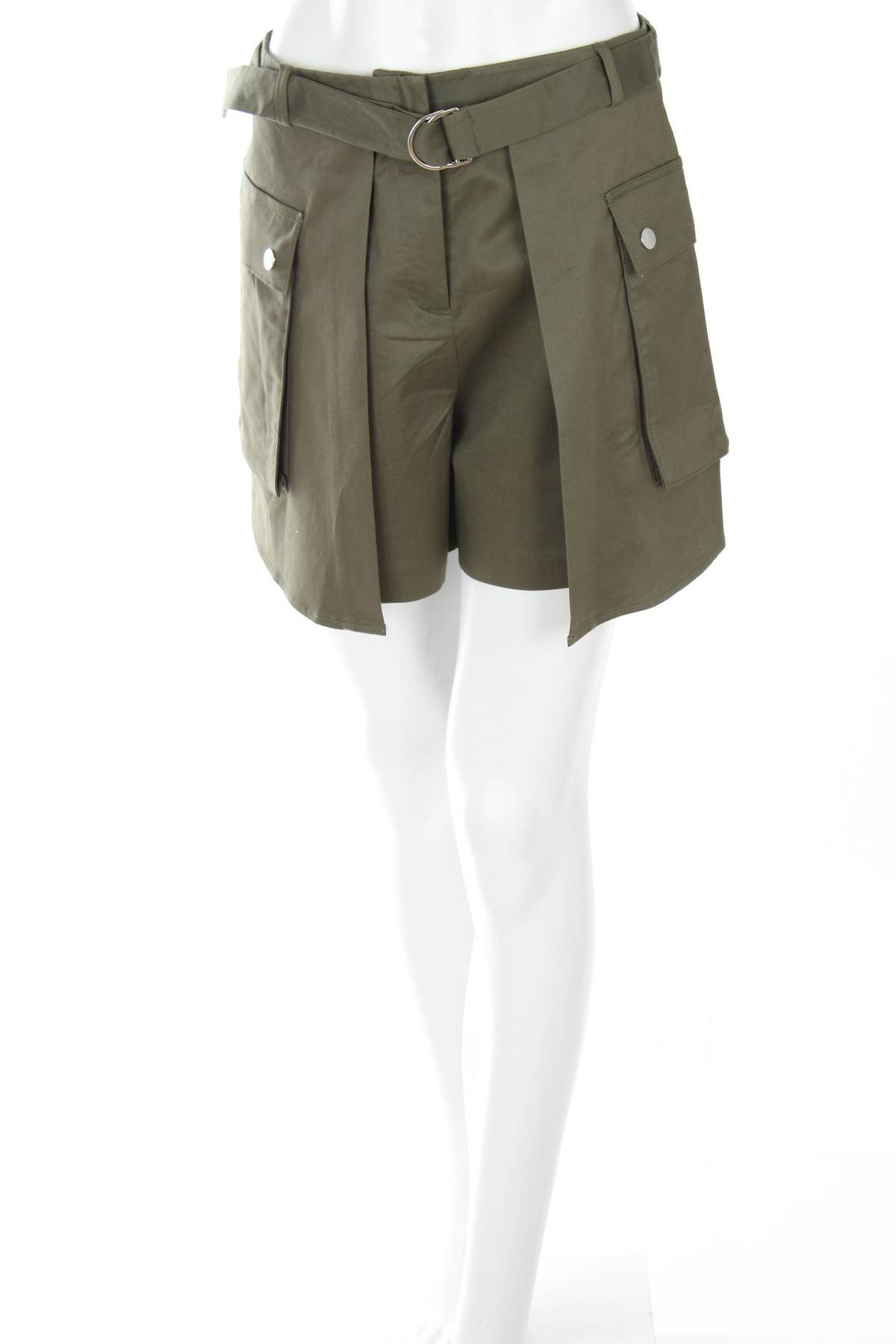 Дамски къс панталон Vero Moda1