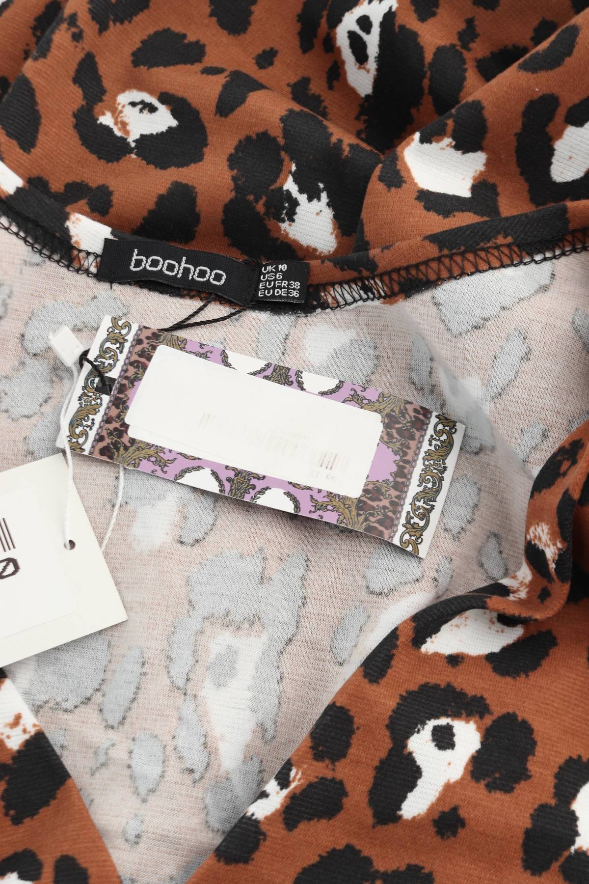 Рокля Boohoo3