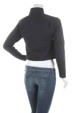 Дамска спортна блуза Under Armour2