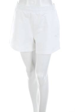 Γυναικείο σορτσάκι Puma1