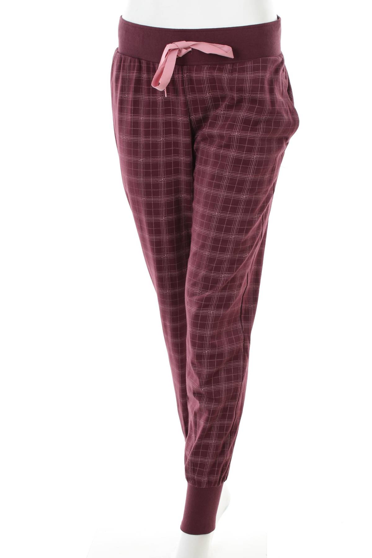 Дамска пижама Triumph1