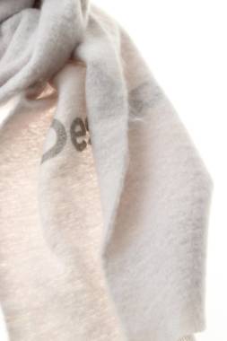 Плетен шал Desigual2