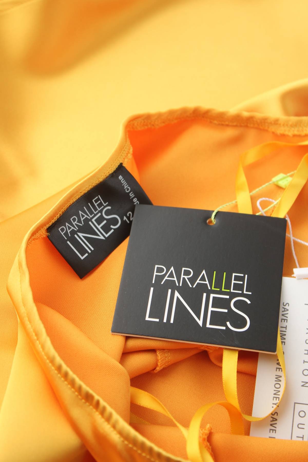 Φορέματα Parallel Lines3