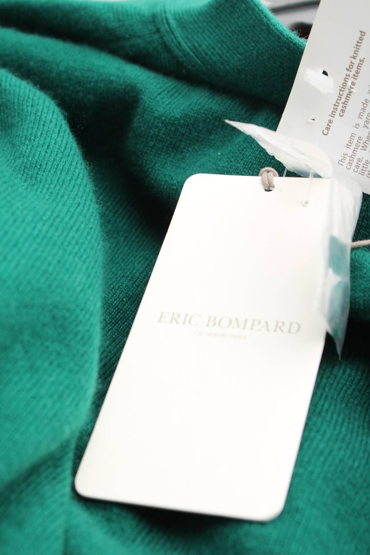 Дамска жилетка Eric Bompard3